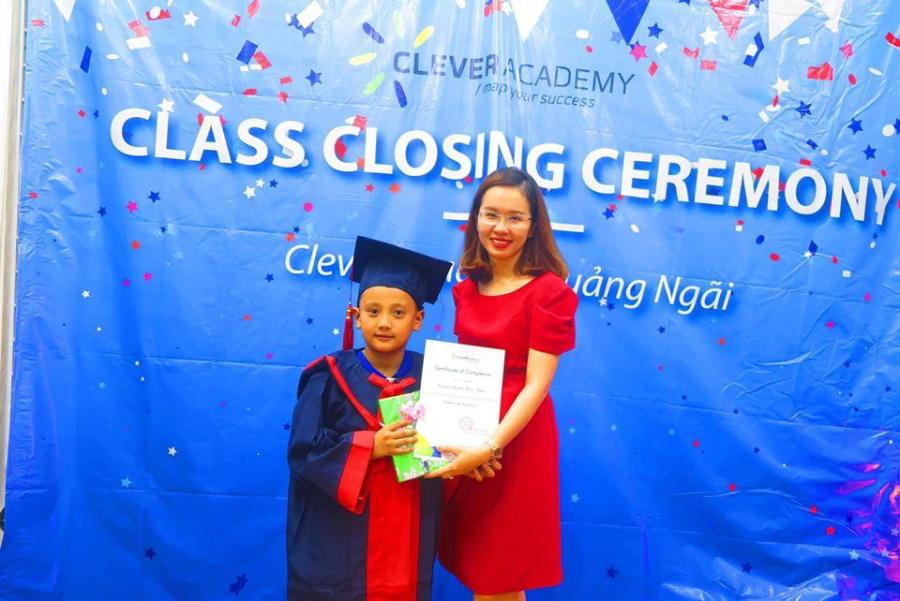 Tưng bừng Lễ Vinh Danh và Trao Chứng Chỉ Học Viên tốt nghiệp khoá 1 tại Clever Academy - Quảng Ngãi Campus