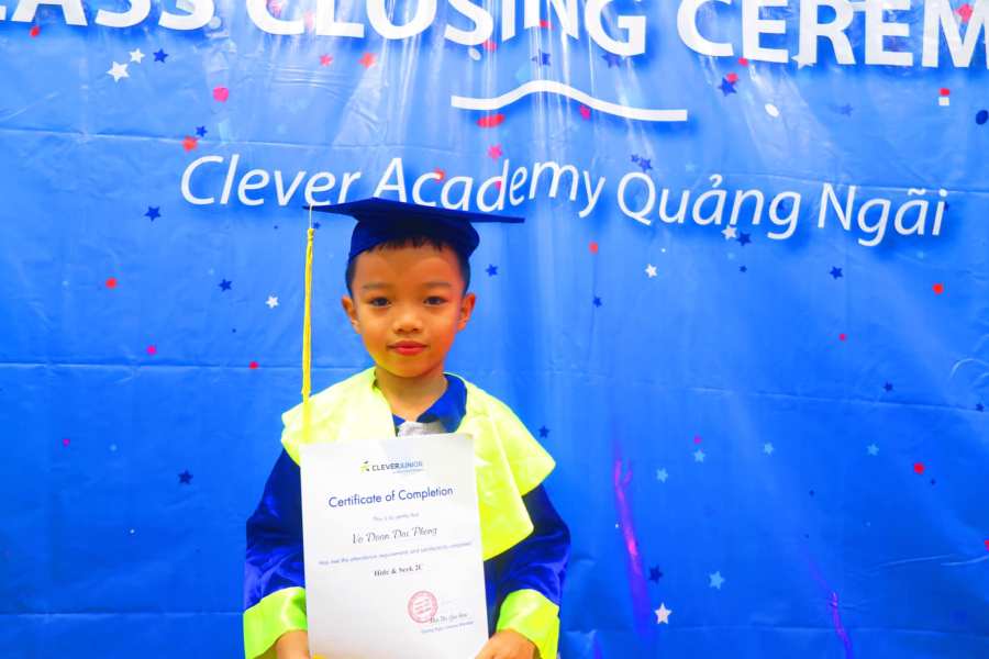 Tưng bừng Lễ Vinh Danh và Trao Chứng Chỉ Học Viên tốt nghiệp khoá 1 tại Clever Academy - Quảng Ngãi Campus